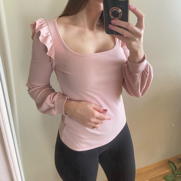 𝅺𝅺⭐️2 FOR $20⭐️ Ruffle Trim Square Neck Pink Long Sleeve Top. SM/M - Picture 8 of 12